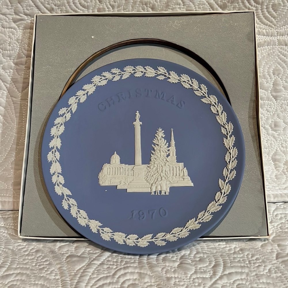 Wedgewood‎ 1970 Christmas plate